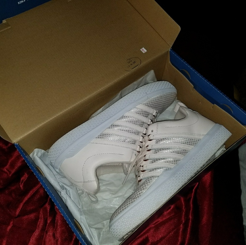 K- swiss - Picture 2 of 4